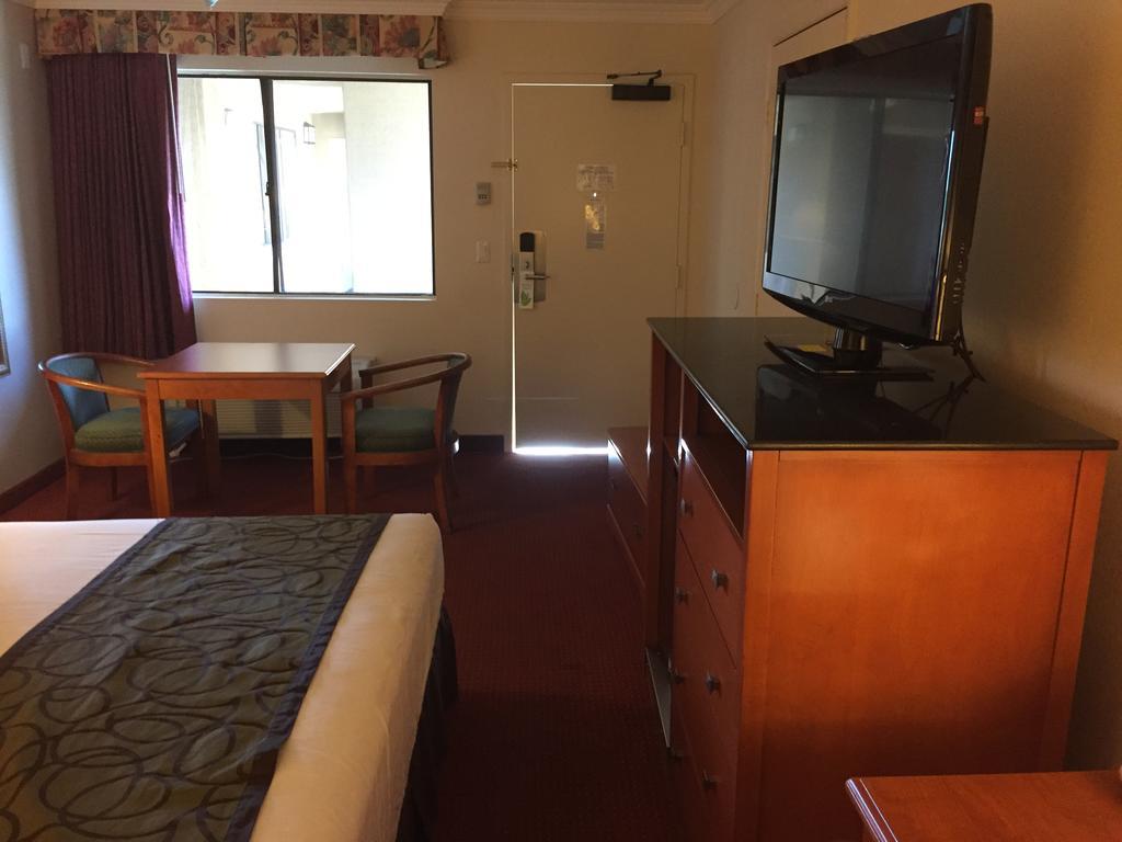 Chula Vista Inn Bagian luar foto