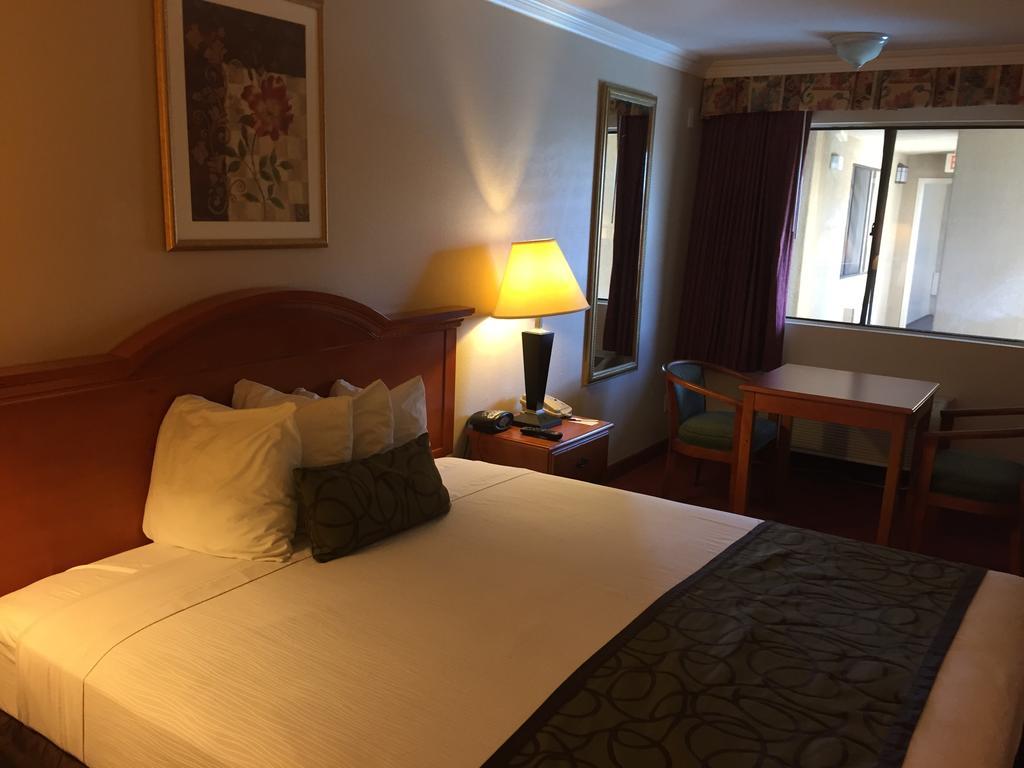 Chula Vista Inn Bagian luar foto